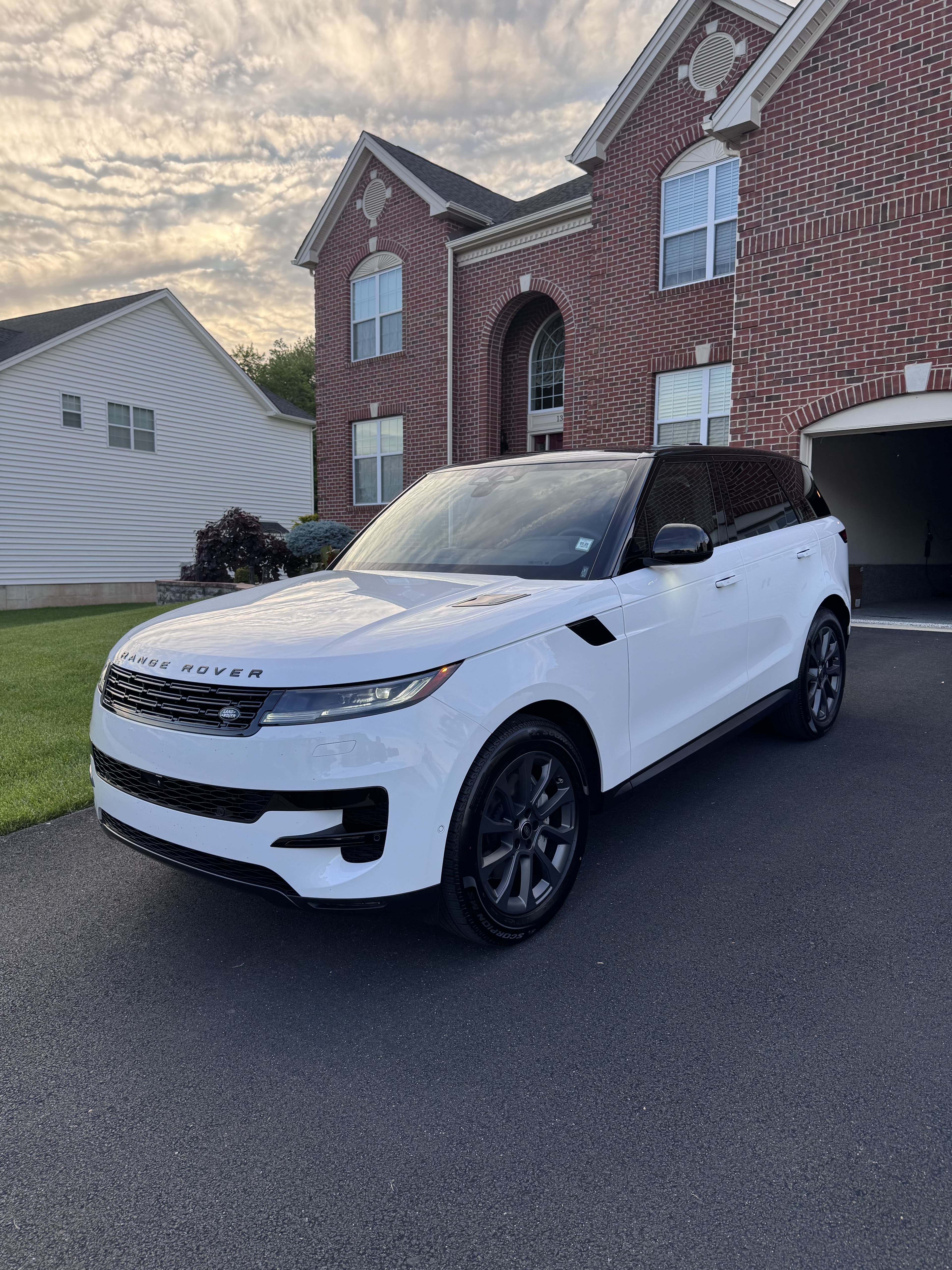 Range Rover Sport Dynamic - View 1
