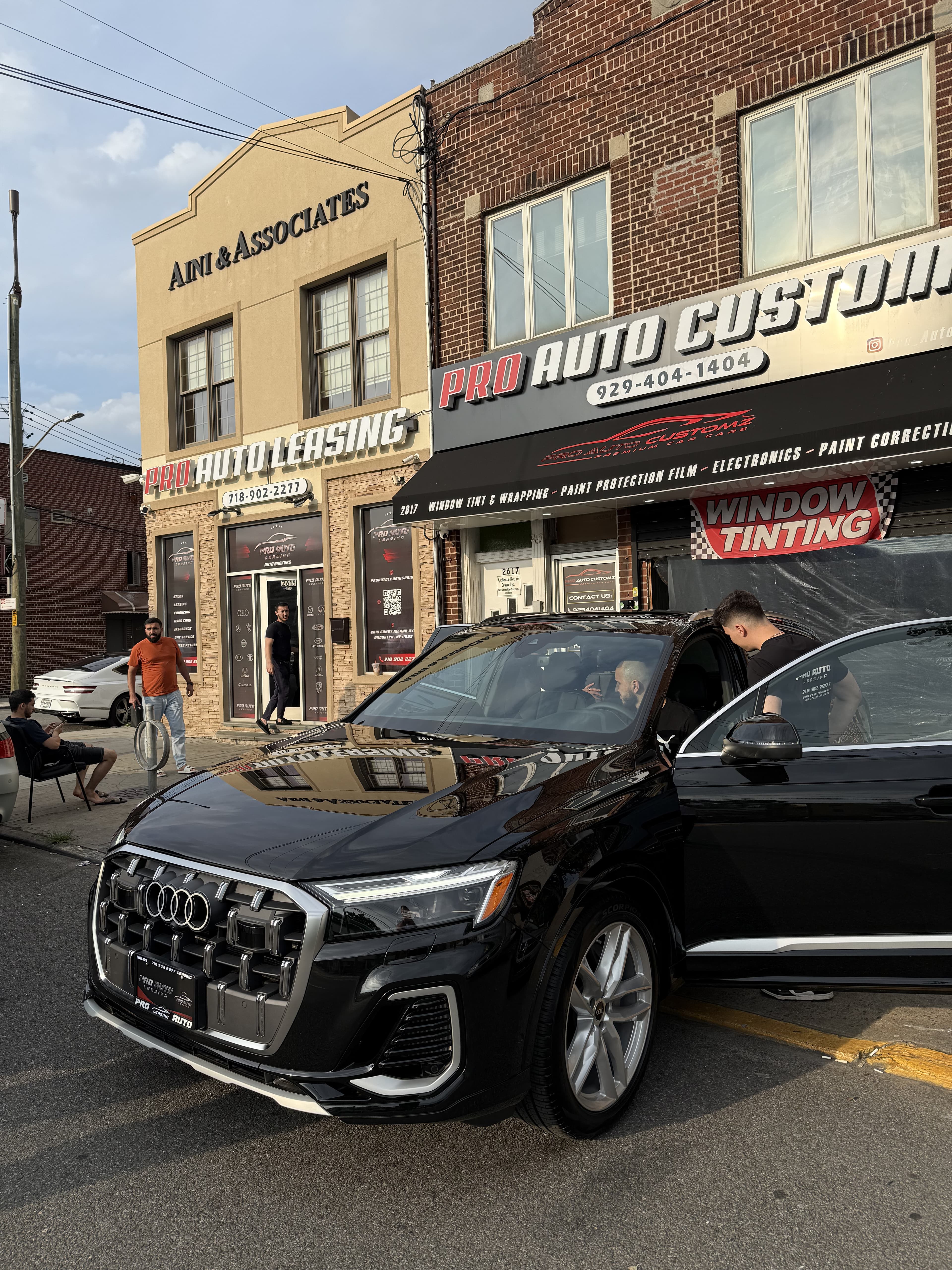 Audi SQ7 - View 1