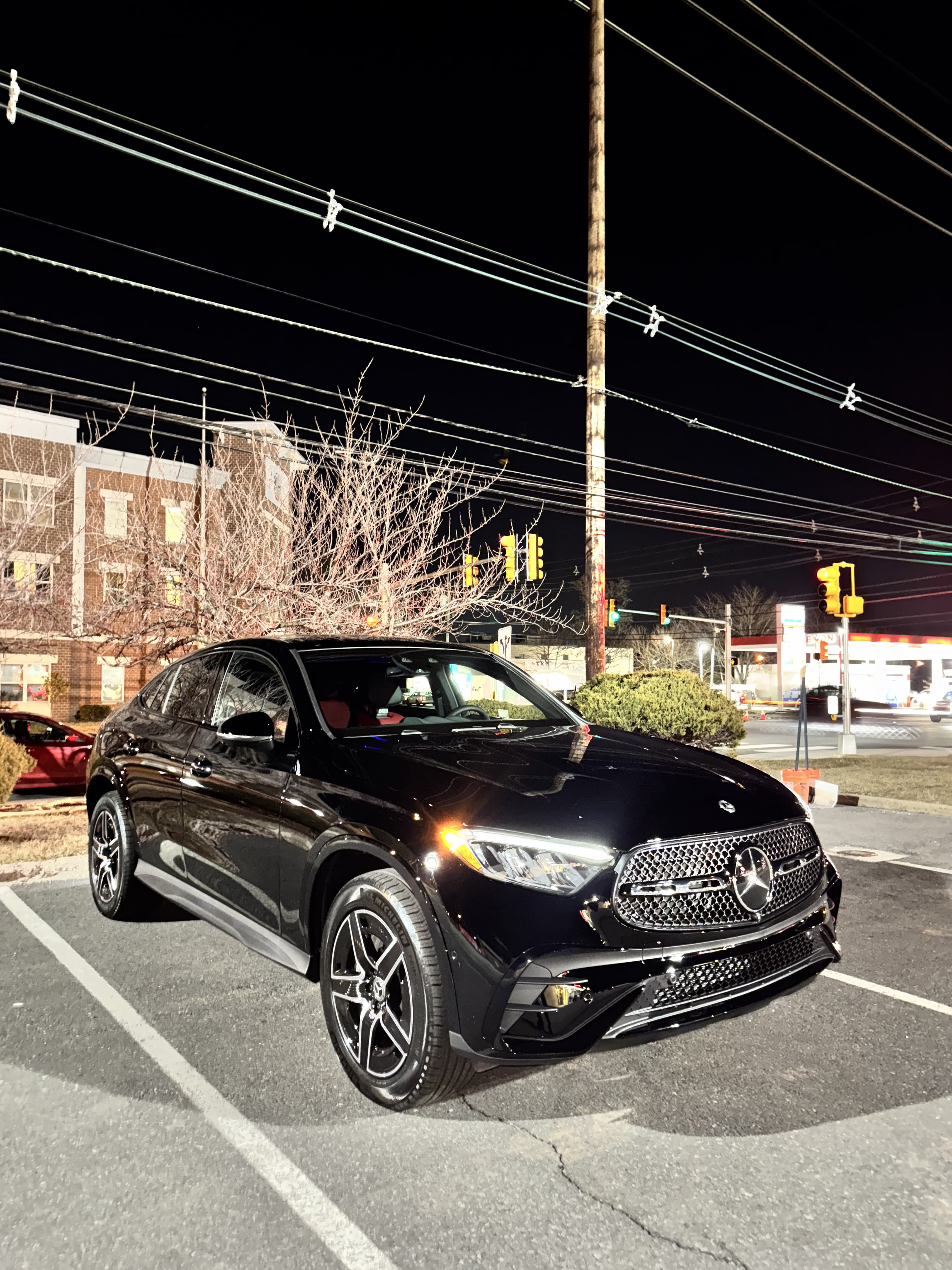 Mercedes-Benz GLC 300 4MATIC - View 1