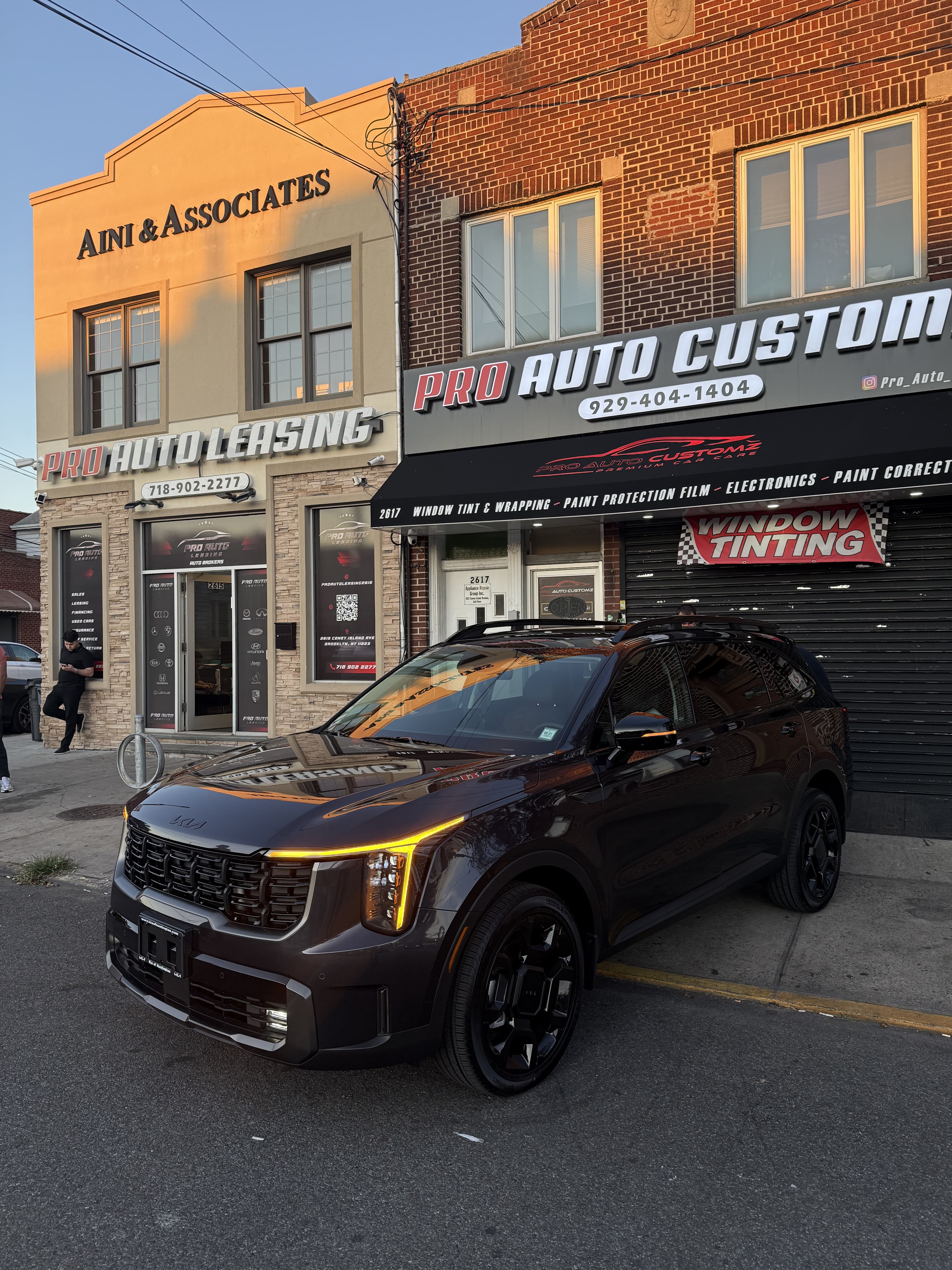 Kia Sorento LX - View 1